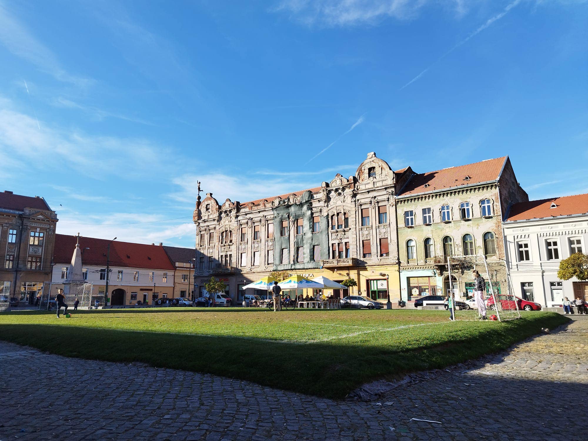 Tensiunile regenerării urbane. O rezidență cu Macrina Moldovan